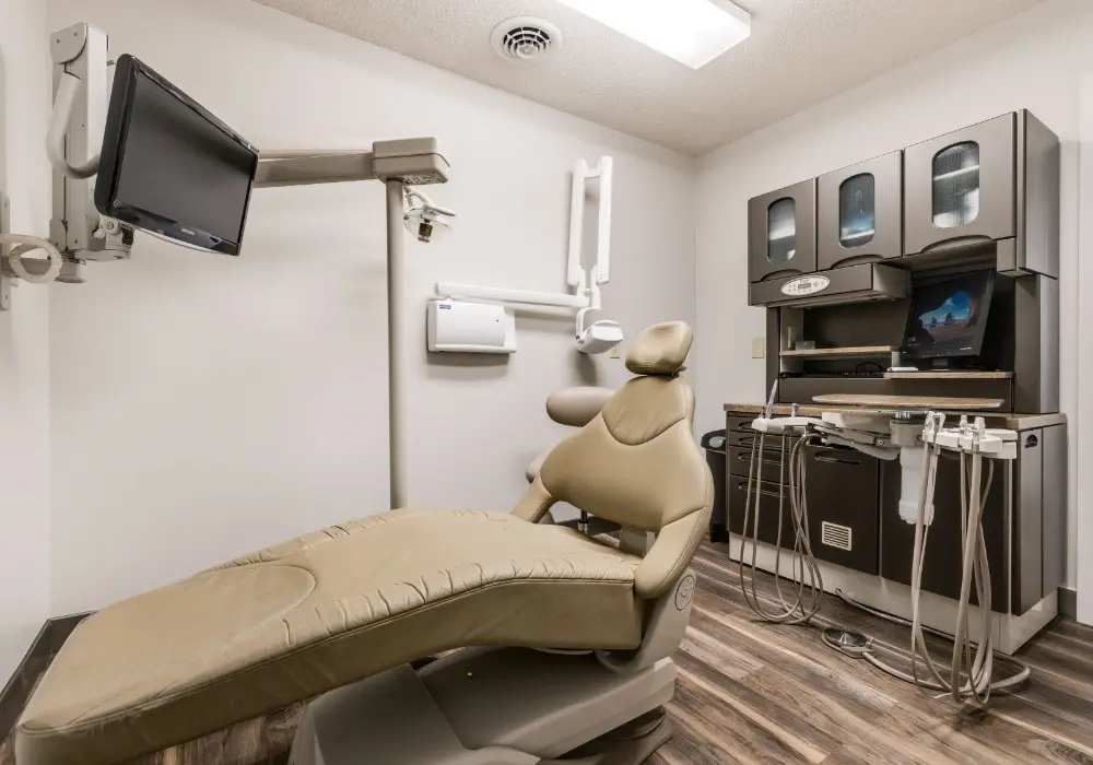 Dentist in 43123